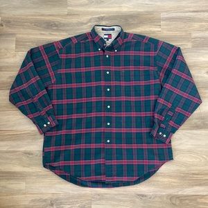 Tommy Hilfiger vintage 90s wear. Classic pattern buttdown flannel. Cotton.